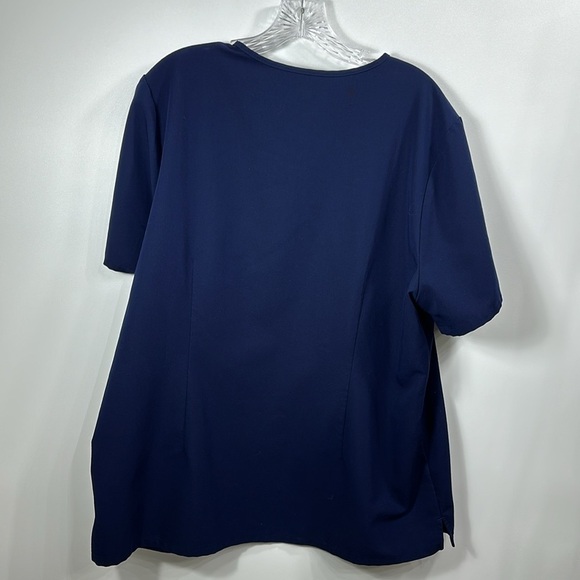 Figs navy scrub top size XXL - Picture 7 of 7